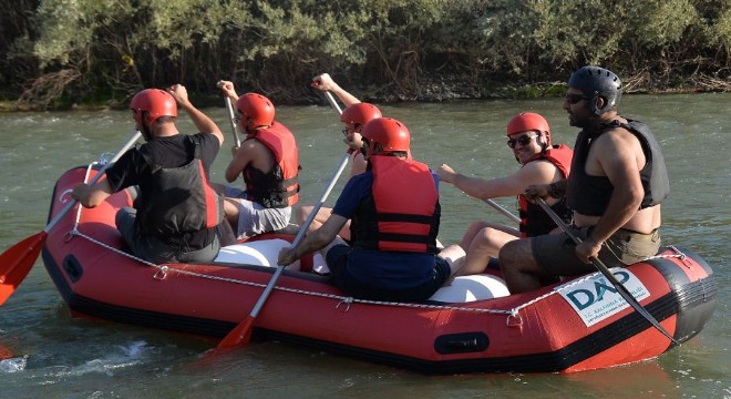 Vali Memiş, Çoruh’ta rafting yaptı