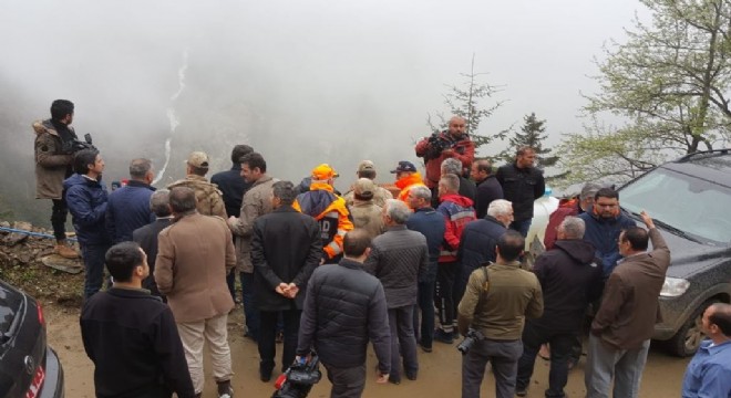 Vali Ustaoğlu, arama çalışmalarını denetledi