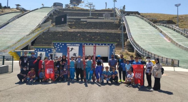 Vanlı öğrencilerden Erzurum’a övgü