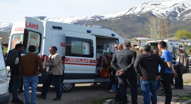 Varto yolunda trafik kazası: 10 yaralı