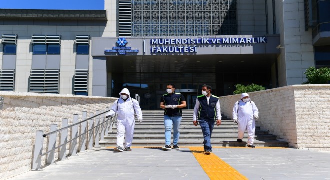 Yakutiye Belediyesi YKS öncesi okulları dezenfekte etti