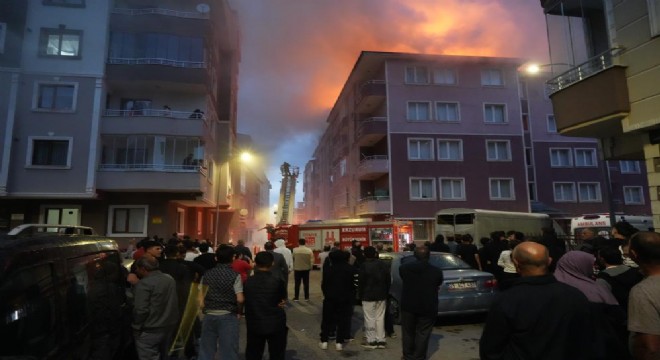 Yakutiye de çatı yangını