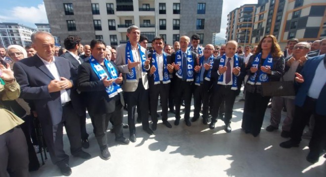 Yücelik, Seçim İrtibat Ofisi’ni açtı
