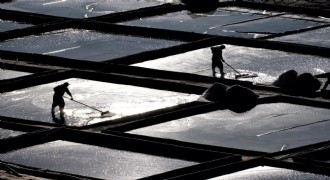 3 bin yıldır su ekip tuz üretiyorlar