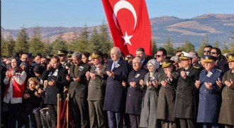 Ankara şehitlerini uğurladı