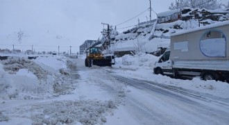 Bitlis’te eğitim-öğretime kar engeli