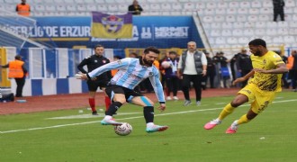 Erzurumspor Eyüpspor'u puansız uğurladı