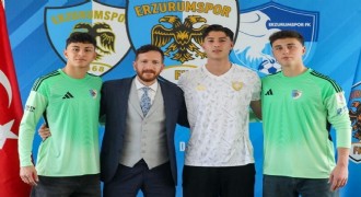 Erzurumspor’da gençlere imza attırıldı