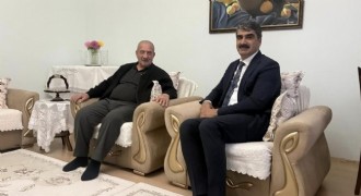 Polat emekli öğretmenleri ziyaret etti