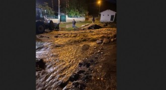 Sağanak yağış taşkına neden oldu