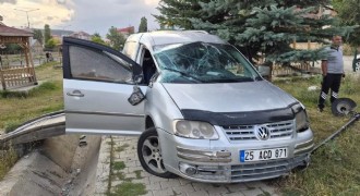 Sarıkamış yolunda kaza: 2 yaralı