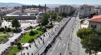 Sivaslı kadınlardan Gazze için 'Sessiz çığlık zinciri'