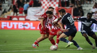 Trendyol 1. Lig: Antalyaspor: 1 - Sarıyer: 2