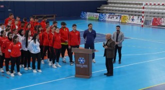 ÜNİLİG futsal şampiyonası başladı