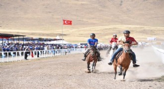 Umudum Rahvan At Yarışları’nda geri sayım