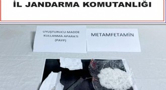 Uyuşturucu satışına suçüstü: 4 tutuklama