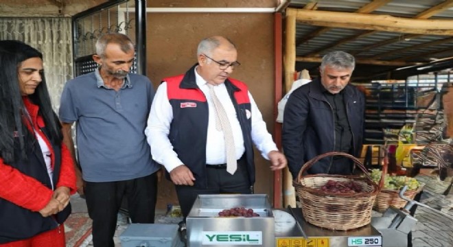 Elazığlı üreticilere 990 tarım makinesi kazandırıldı
