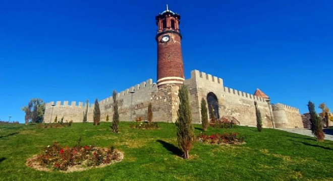 Tarihi Saat Kulesi geçici olarak ziyarete kapatılacak