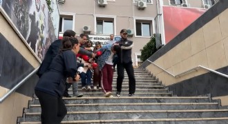 Evrak arasına senet koyup imzalatmışlar